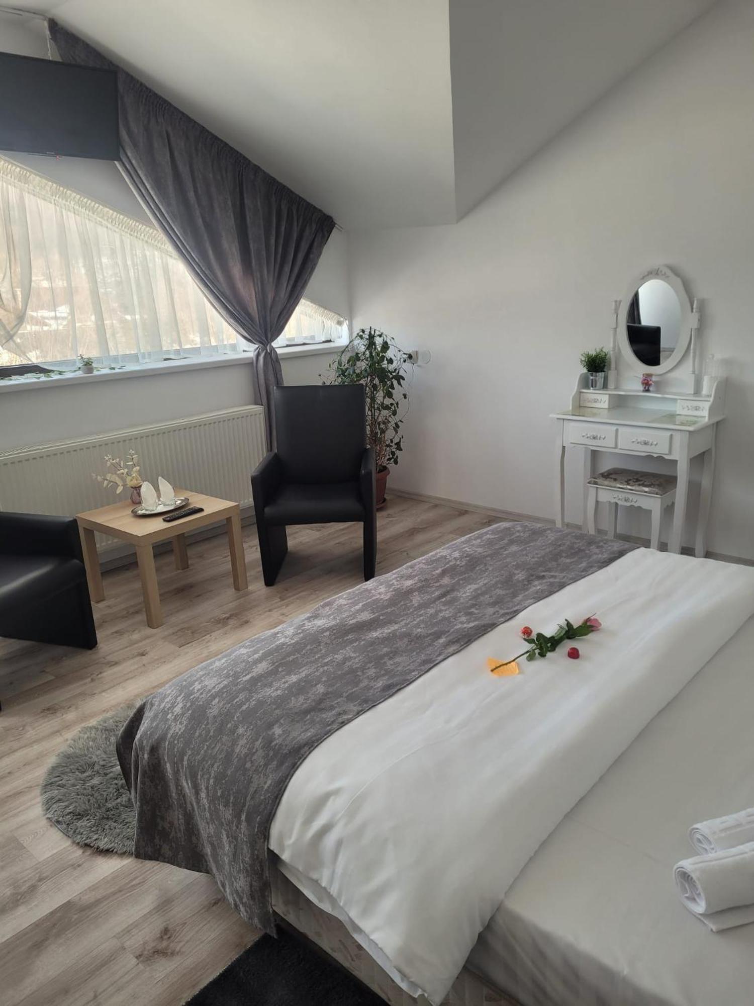 Vila Emma Rîşnov Dış mekan fotoğraf